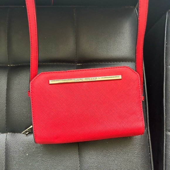 Used Steve Madden crossover purse - Picture 7 of 7